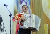Яркий баянист - тамада на юбилей.