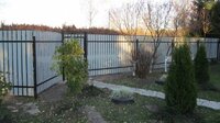Забор из металлоштакетника