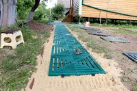 Плитка для самостоятельной быстрой сборки площадок и дорожек
